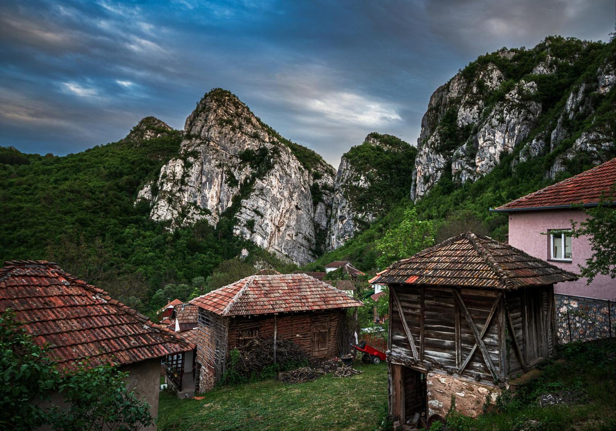 Golemi Kamik Pirot Vlasi Exterior photo