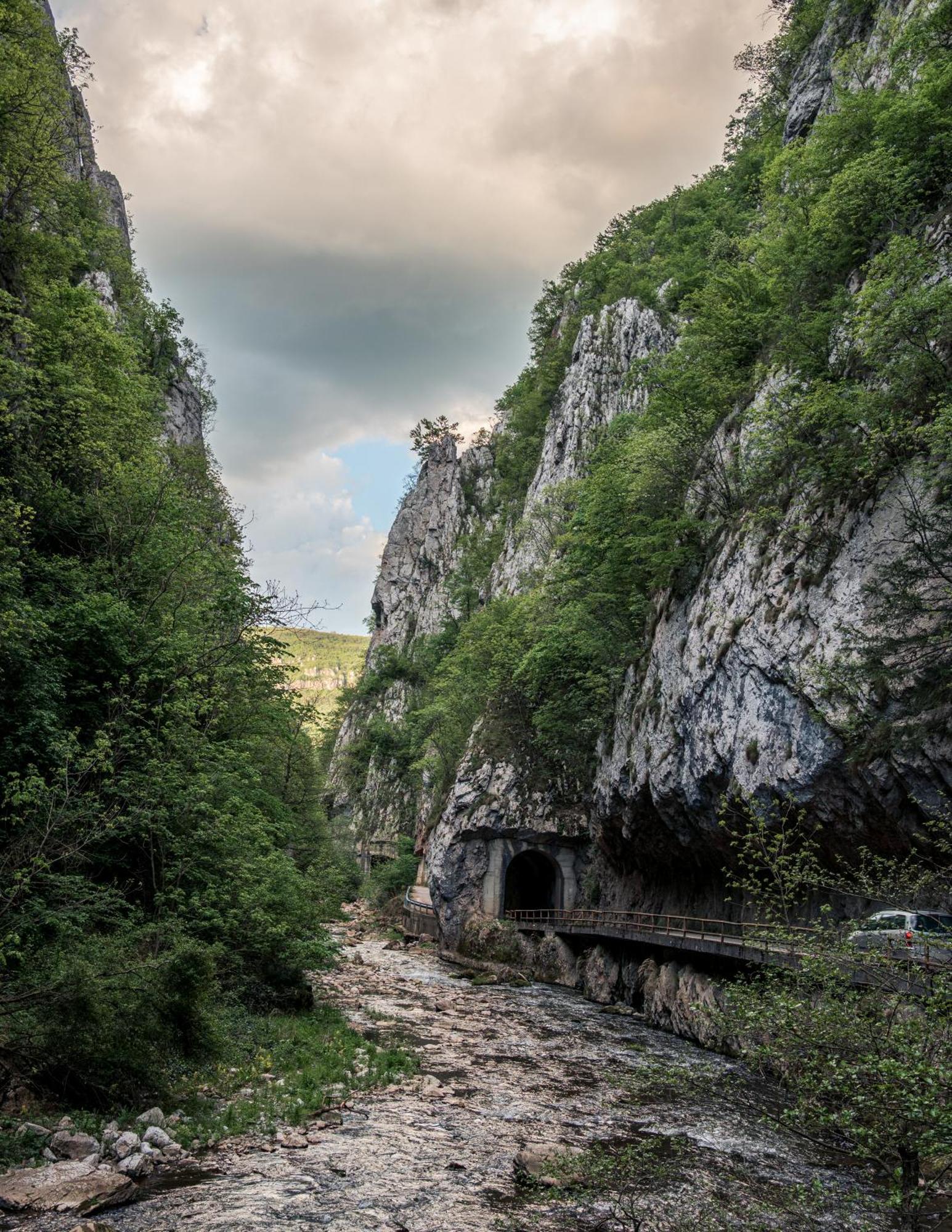 Golemi Kamik Pirot Vlasi Exterior photo